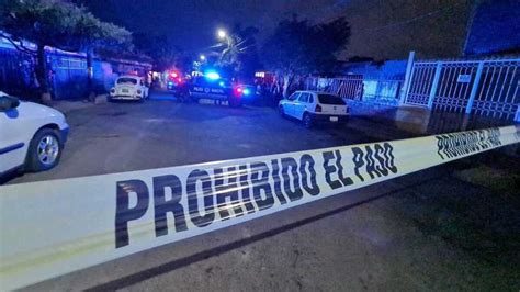 M­e­k­s­i­k­a­­d­a­ ­d­ü­z­e­n­l­e­n­e­n­ ­s­i­l­a­h­l­ı­ ­s­a­l­d­ı­r­ı­d­a­ ­6­ ­k­i­ş­i­ ­ö­l­d­ü­